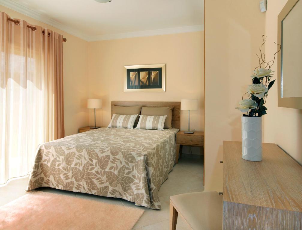 Oasis Parque Country Club Hotel Portimao Room photo